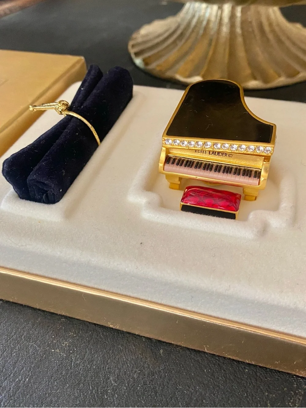 Vtg Estee Lauder BABY GRAND PIANO W/ BENCH Solid Perfume Compact, Box Bag NEW